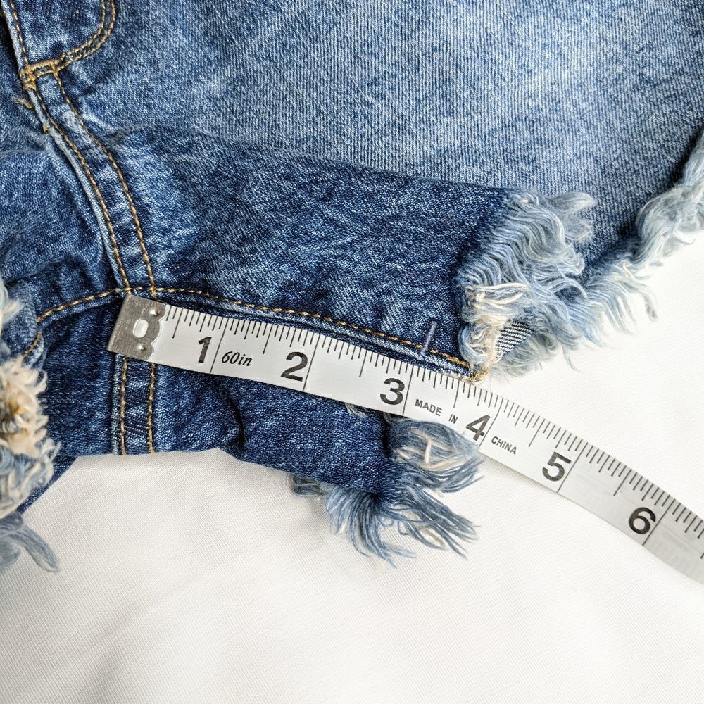 Denim Cutoff Shorts Universal Thread size 0 - Picture 9 of 9